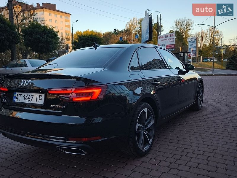 Седан Audi A4 2019 в Ивано-Франковске