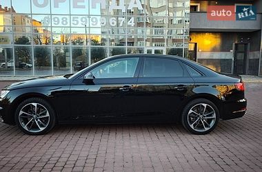 Седан Audi A4 2019 в Ивано-Франковске