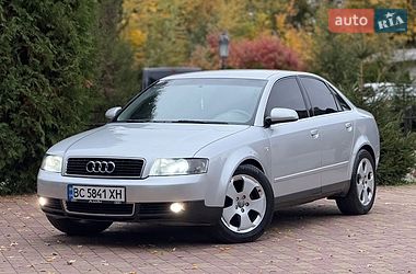 Седан Audi A4 2001 в Жовкве