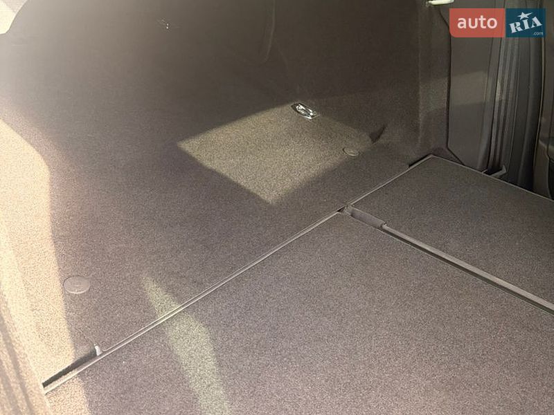 Седан Audi A4 2015 в Ровно фото 36 Седан Audi A4 2015 в Ровно