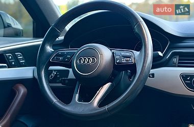Седан Audi A4 2018 в Тернополе