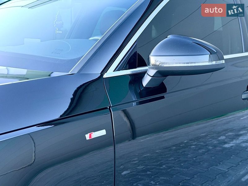Седан Audi A4 2018 в Тернополе