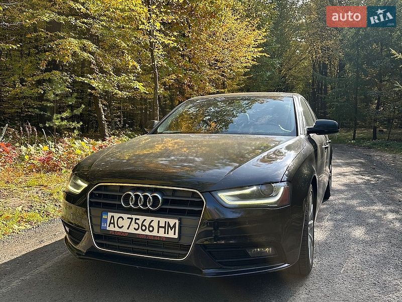 Седан Audi A4 2012 в Луцьку