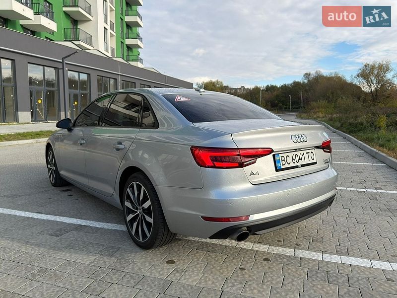 Седан Audi A4 2015 в Львове