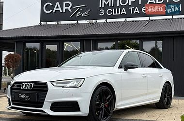Седан Audi A4 2016 в Львове