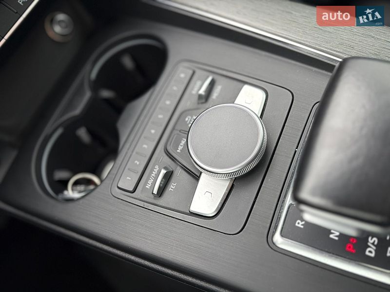 Седан Audi A4 2016 в Львові