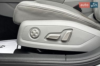 Седан Audi A4 2021 в Львове