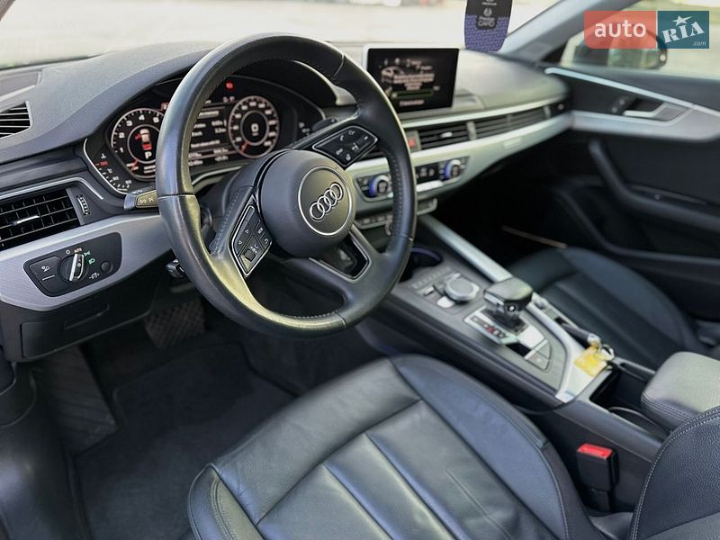 Седан Audi A4 2018 в Бродах