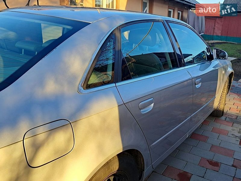 Седан Audi A4 2005 в Снятине