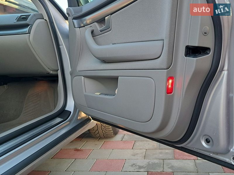 Седан Audi A4 2005 в Снятині