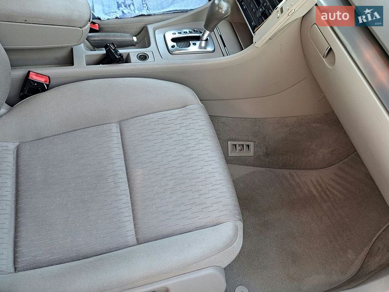 Седан Audi A4 2005 в Снятині