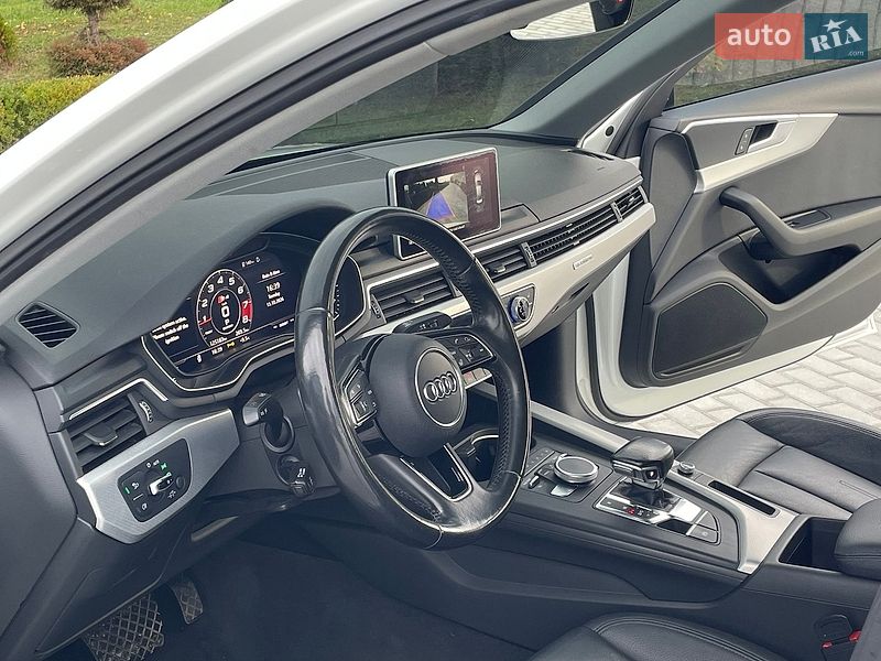 Седан Audi A4 2016 в Тернополе