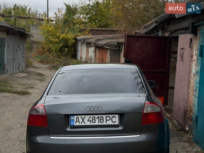 Седан Audi A4 2002 в Чугуєві