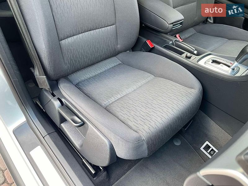 Седан Audi A4 2006 в Каменском