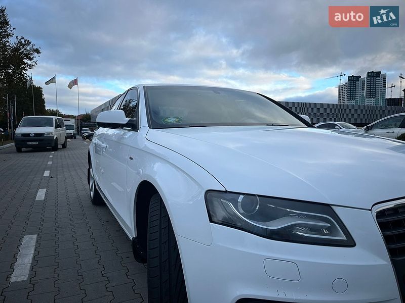 Седан Audi A4 2010 в Одесі
