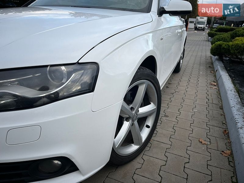 Седан Audi A4 2010 в Одесі