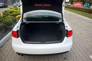 Седан Audi A4 2010 в Одесі