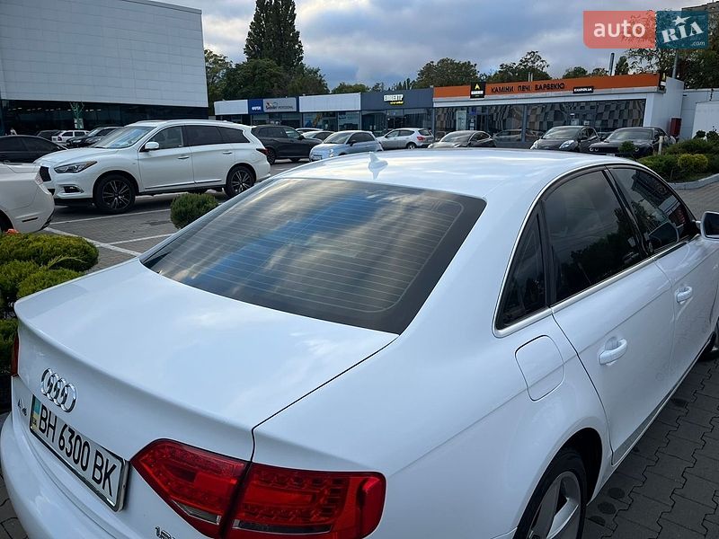 Седан Audi A4 2010 в Одесі