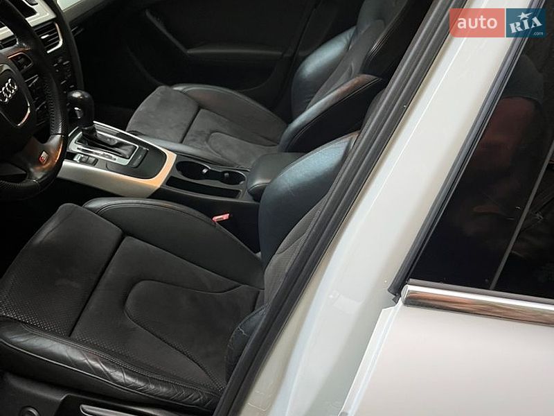 Седан Audi A4 2010 в Одесі
