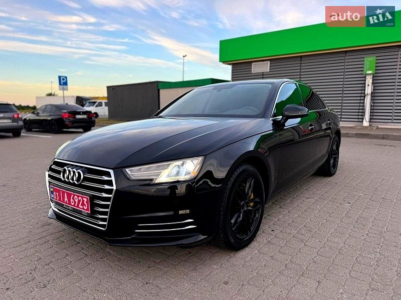Седан Audi A4 2017 в Хмельницком
