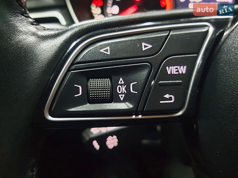 Седан Audi A4 2017 в Хмельницком