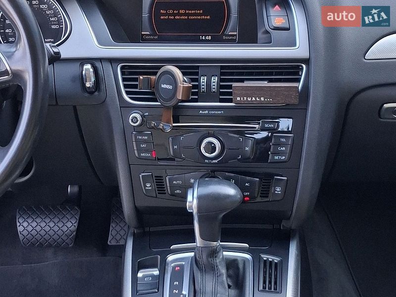 Седан Audi A4 2014 в Ирпене