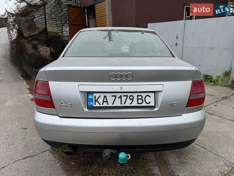 Седан Audi A4 2000 в Киеве