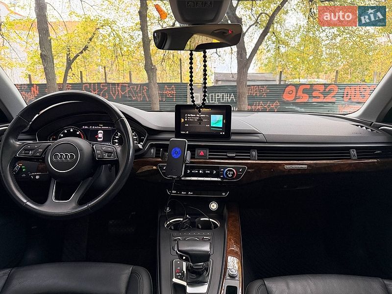 Седан Audi A4 2019 в Полтаве