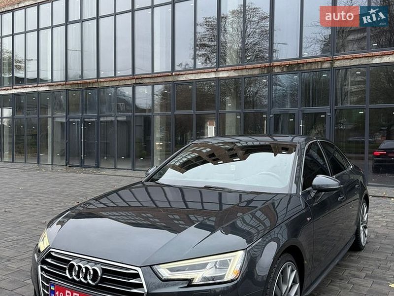 Седан Audi A4 2018 в Рівному