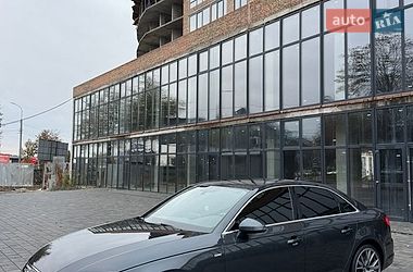 Седан Audi A4 2018 в Рівному