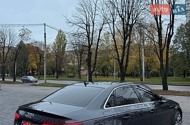 Седан Audi A4 2018 в Рівному