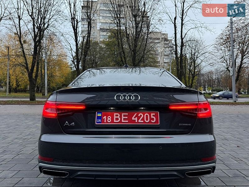 Седан Audi A4 2018 в Рівному
