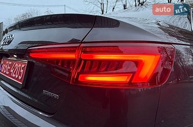 Седан Audi A4 2018 в Рівному