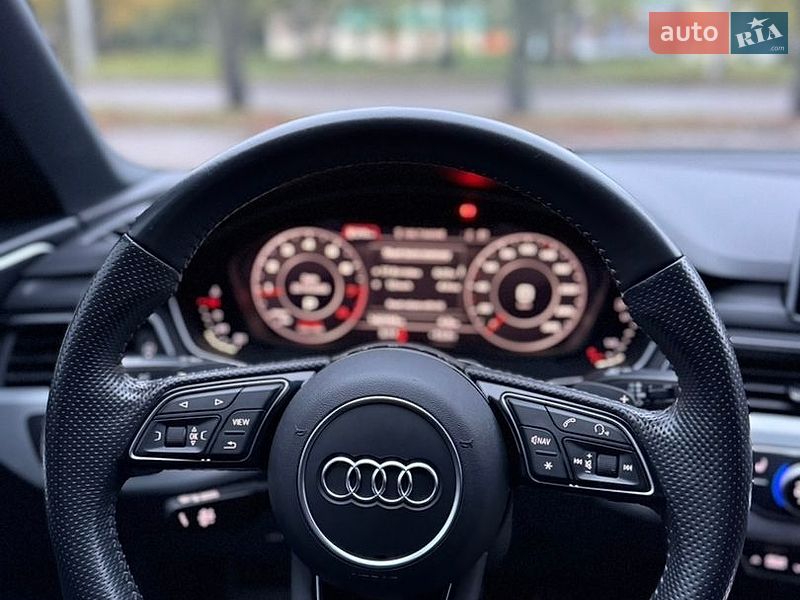 Седан Audi A4 2018 в Рівному