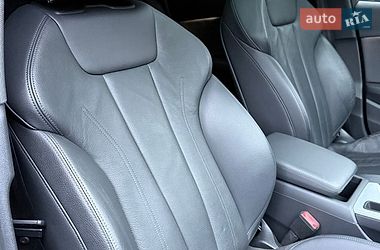 Седан Audi A4 2018 в Рівному