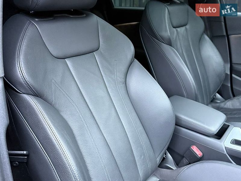 Седан Audi A4 2018 в Рівному