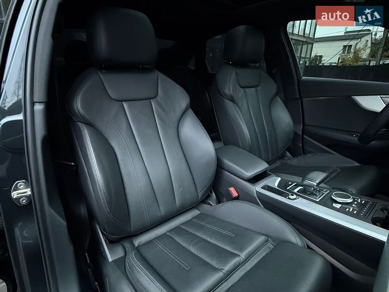 Седан Audi A4 2018 в Рівному
