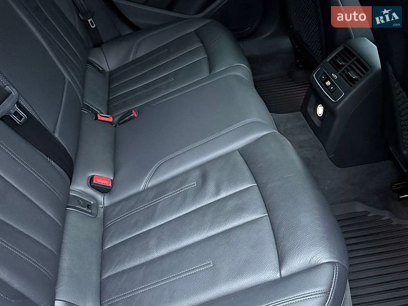 Седан Audi A4 2018 в Рівному