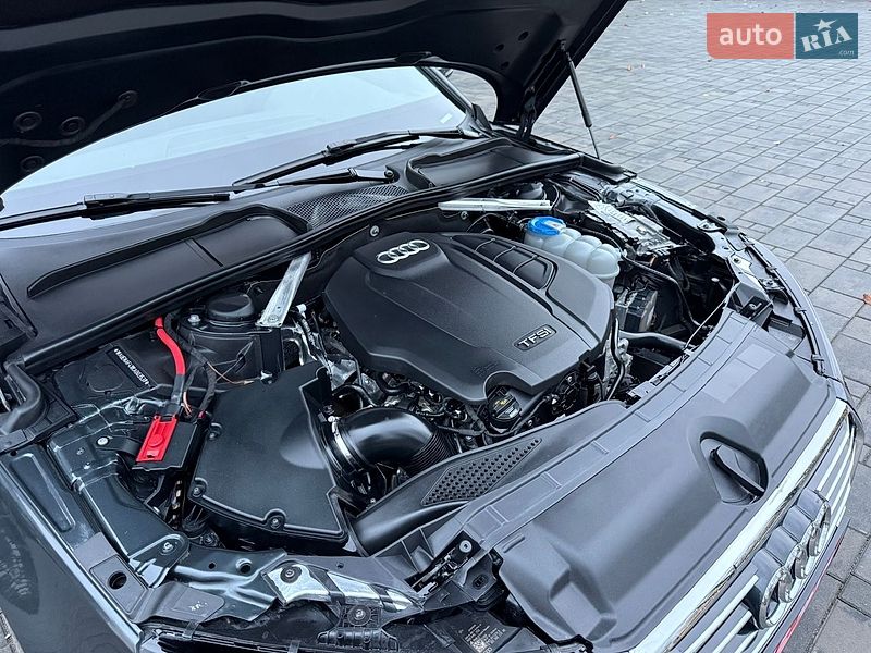 Седан Audi A4 2018 в Рівному