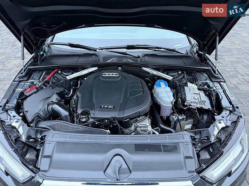 Седан Audi A4 2018 в Рівному