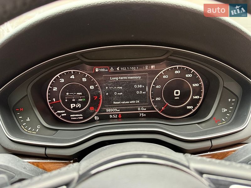 Седан Audi A4 2017 в Львове