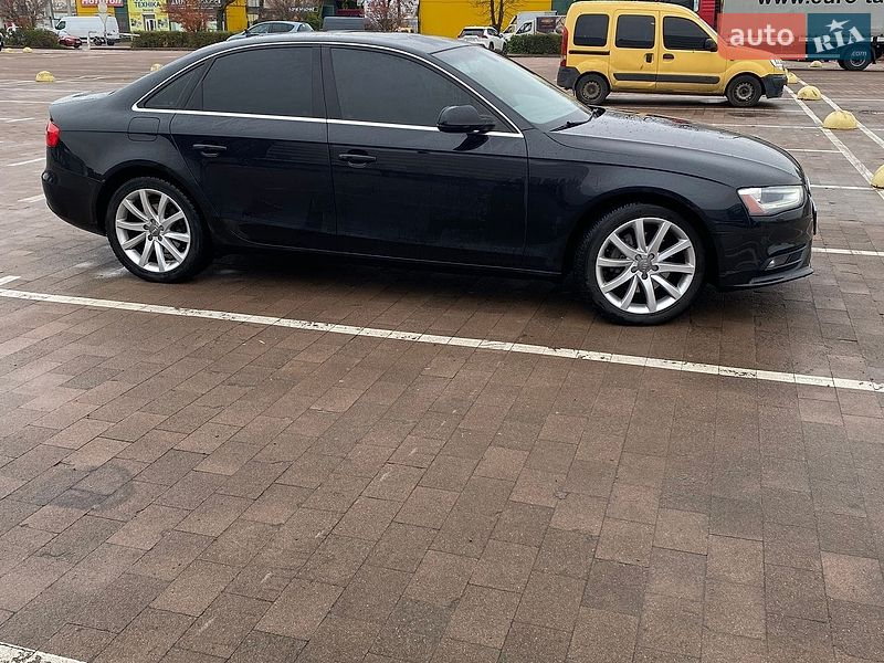 Седан Audi A4 2013 в Житомирі