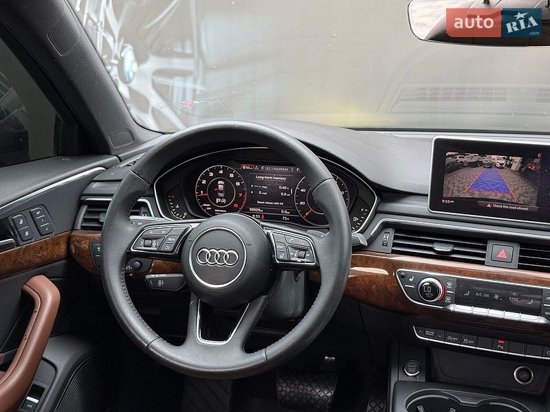 Седан Audi A4 2017 в Львове