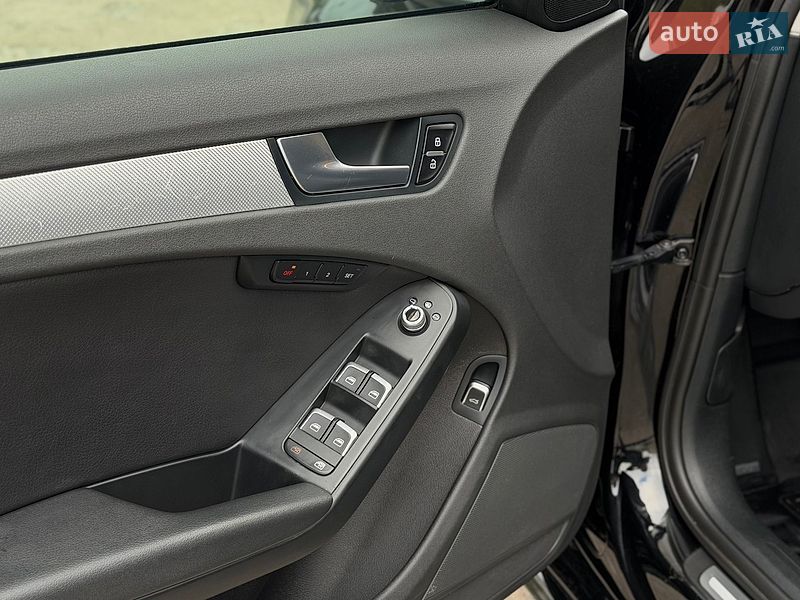 Седан Audi A4 2015 в Шептицькому