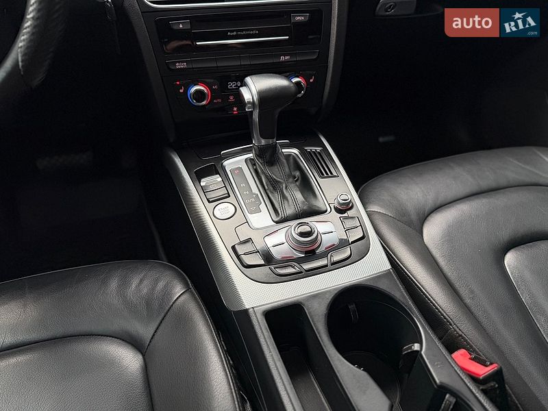 Седан Audi A4 2015 в Шептицькому