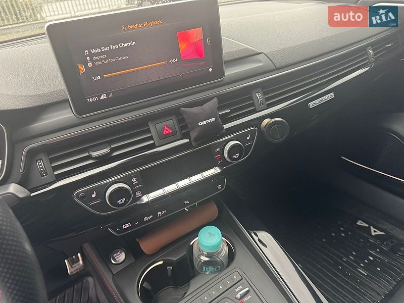 Седан Audi A4 2017 в Днепре