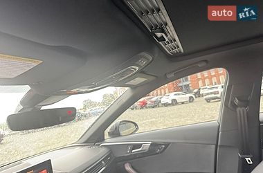 Седан Audi A4 2017 в Днепре