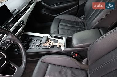 Седан Audi A4 2019 в Ізюмі