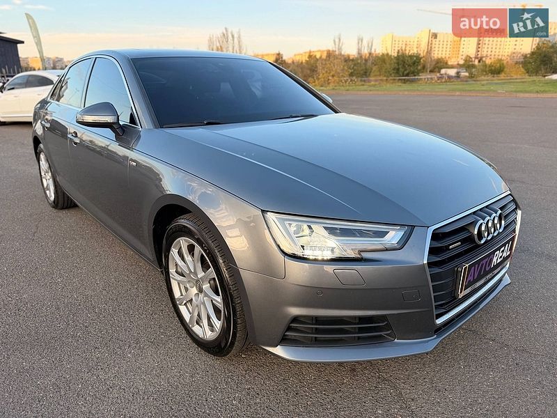 Седан Audi A4 2018 в Кривом Роге