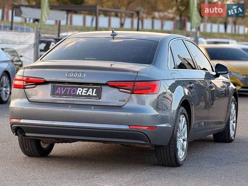 Седан Audi A4 2018 в Кривом Роге